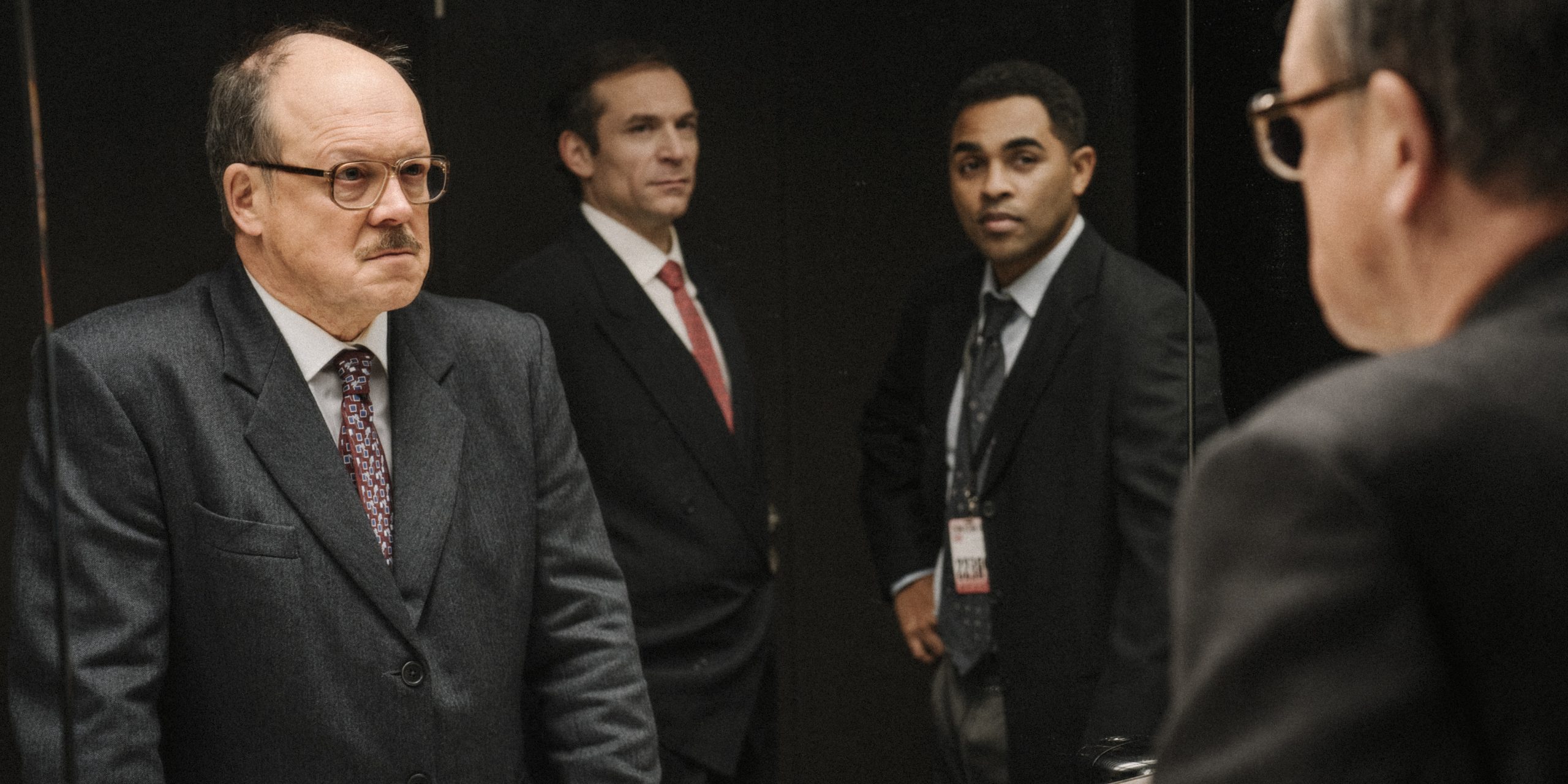 DUST_PressStill03_Jan Hammenecker_Arieh Worthalter_Anthony Welsh_©A Private View:Toon Aerts